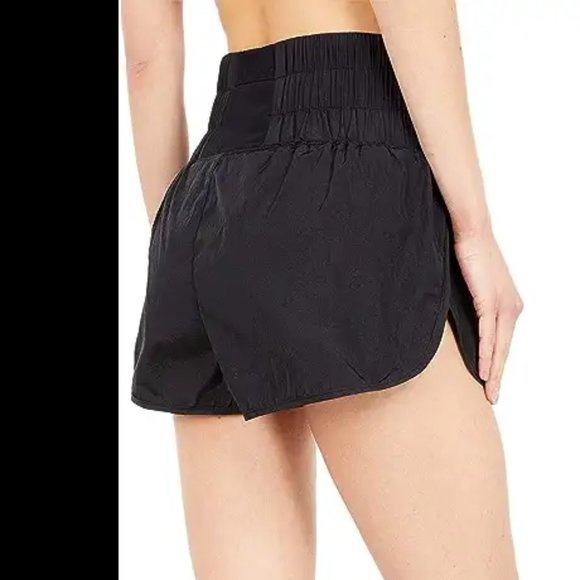 Free People On The Way Home Shorts in Black, Large - Picture 3 of 7